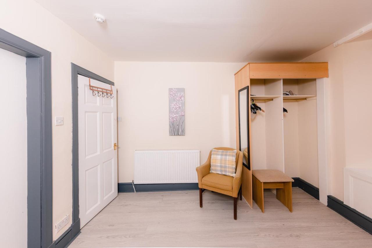 Old Town Central Apartments By The Castle אדינבורו מראה חיצוני תמונה